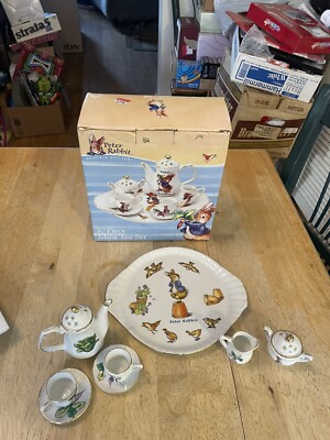 Peter Rabbit Minature Tea set 10 pieces Beatrix Potter New in Open Box