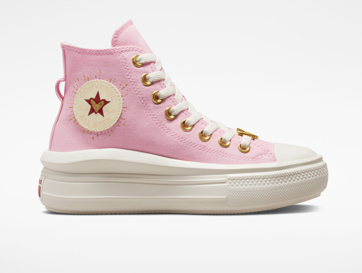 NEW Women's CONVERSE CTAS Hearts Valentine's Day Star Move