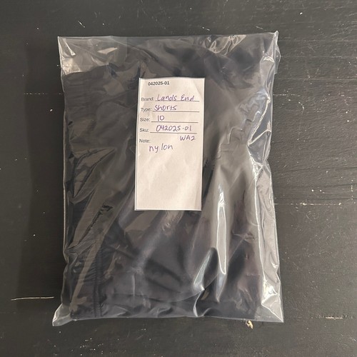 Lands End Swim Shorts Womans 10 Black Nylon Elastic Waist Lightweight Surfing - Picture 9 of 11