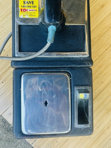 Telefono a pagamento vintage pulsante cabina aperta telefono a pagamento marca non marcato senza tasti - Foto 4 di 18