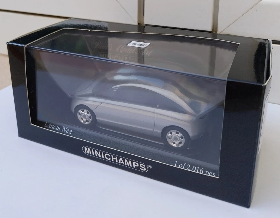 Lancia Nea 2001 silver Minichamps 400125100 MIB 1:43 fiat alfa romeo abarth ford - Imagen 3 de 4