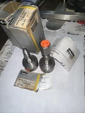 PARKER  71315SN2GNJ1 / 71315SN2GNJ1 (NEW OPEN BOX) lot Of 2