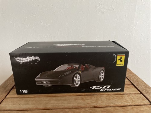 Hot Wheels Elite Ferrari 458 Spider Nero Opaco/Black con scatola originale 1:18 - Foto 8 di 8