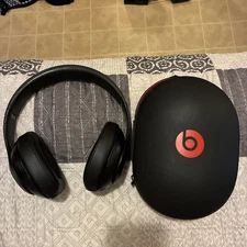 Beats by Dr. Dre Studio B0501 Headphone Wireless Noise Cancelling Rechargeable