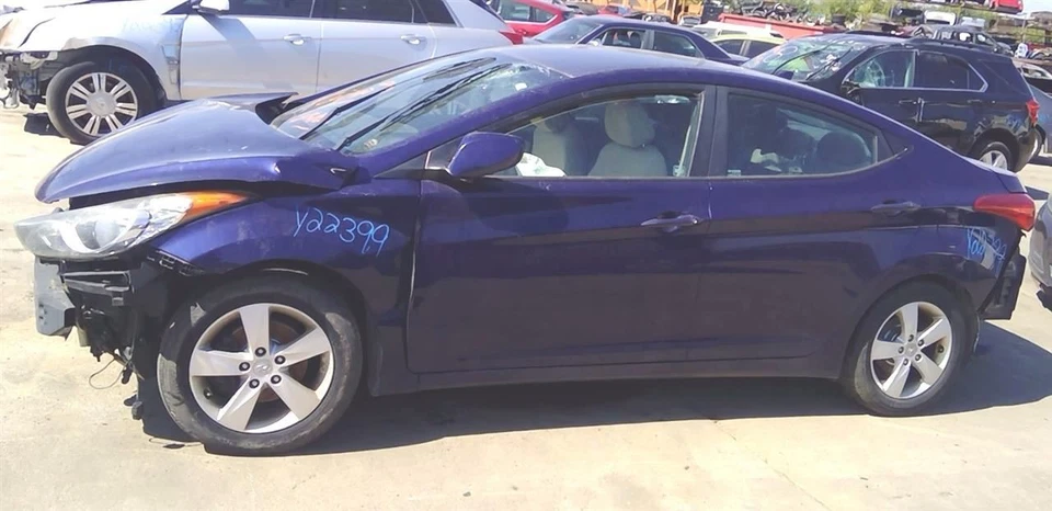 11 12 2013 Hyundai Elantra pasajero derecha derecha luz trasera lámpara | cuarto montado Foto 4 de 4