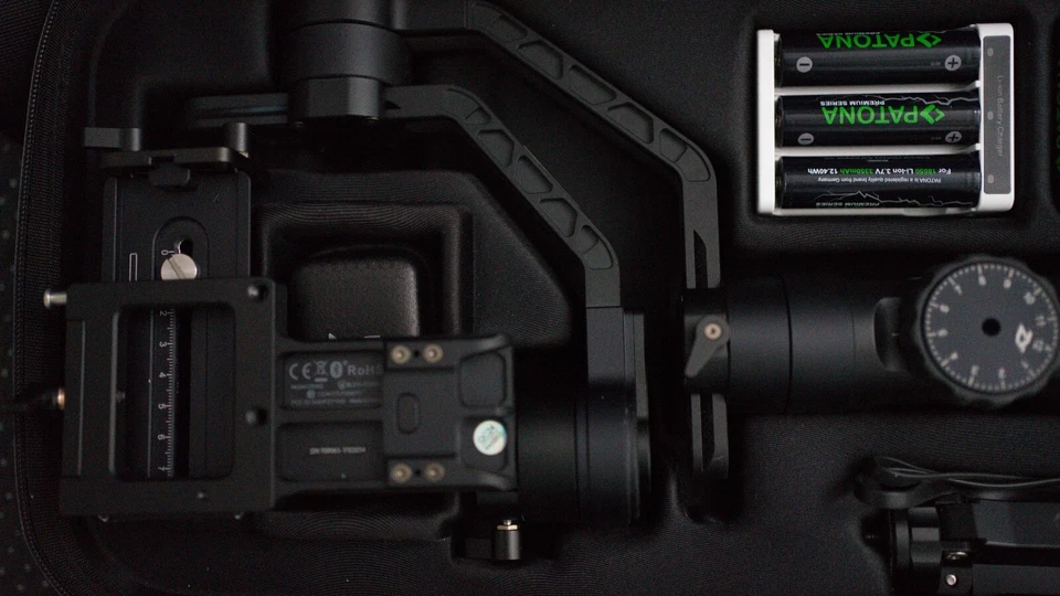 GIMBAL Zhiyun Crane 2 3-Achsen Handstabilisator, wie neu ! 2 mal benutzt - Bild 2 von 4