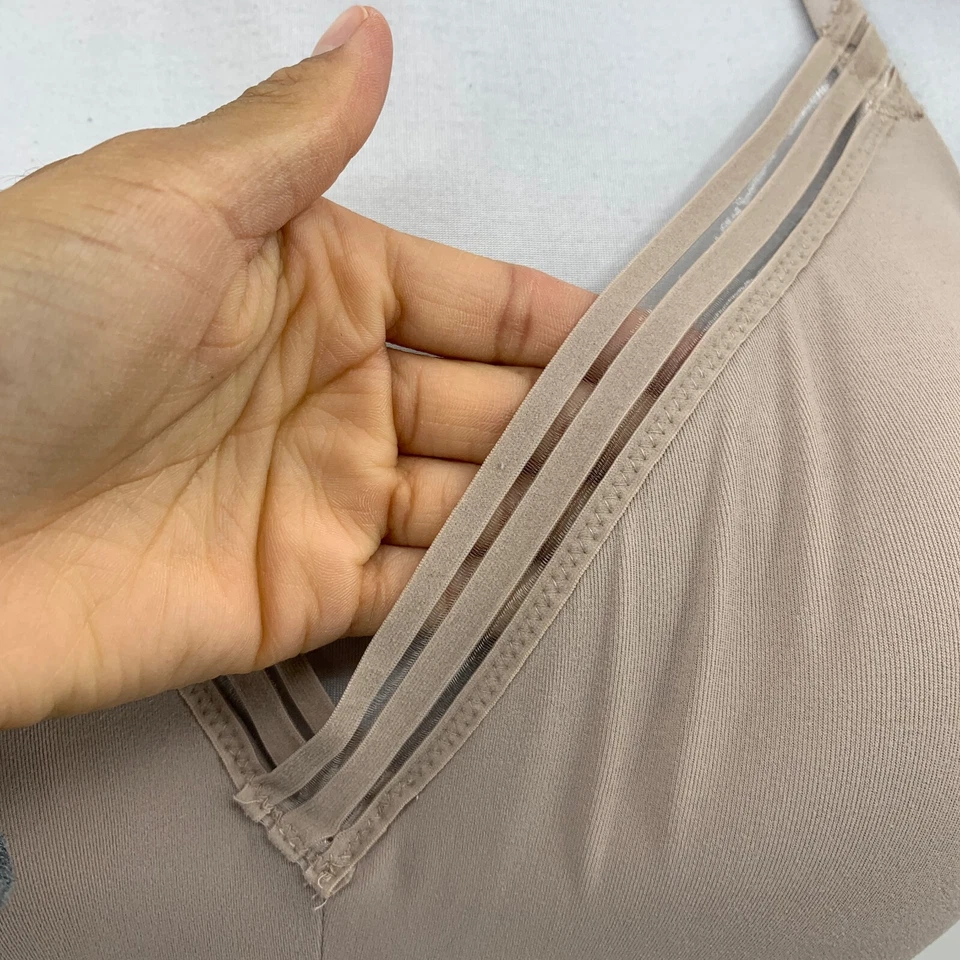 Athleta Everyday Bra Womens L Large Beige Wireless Lined Racerback Slight Padded - Image 3 of 4