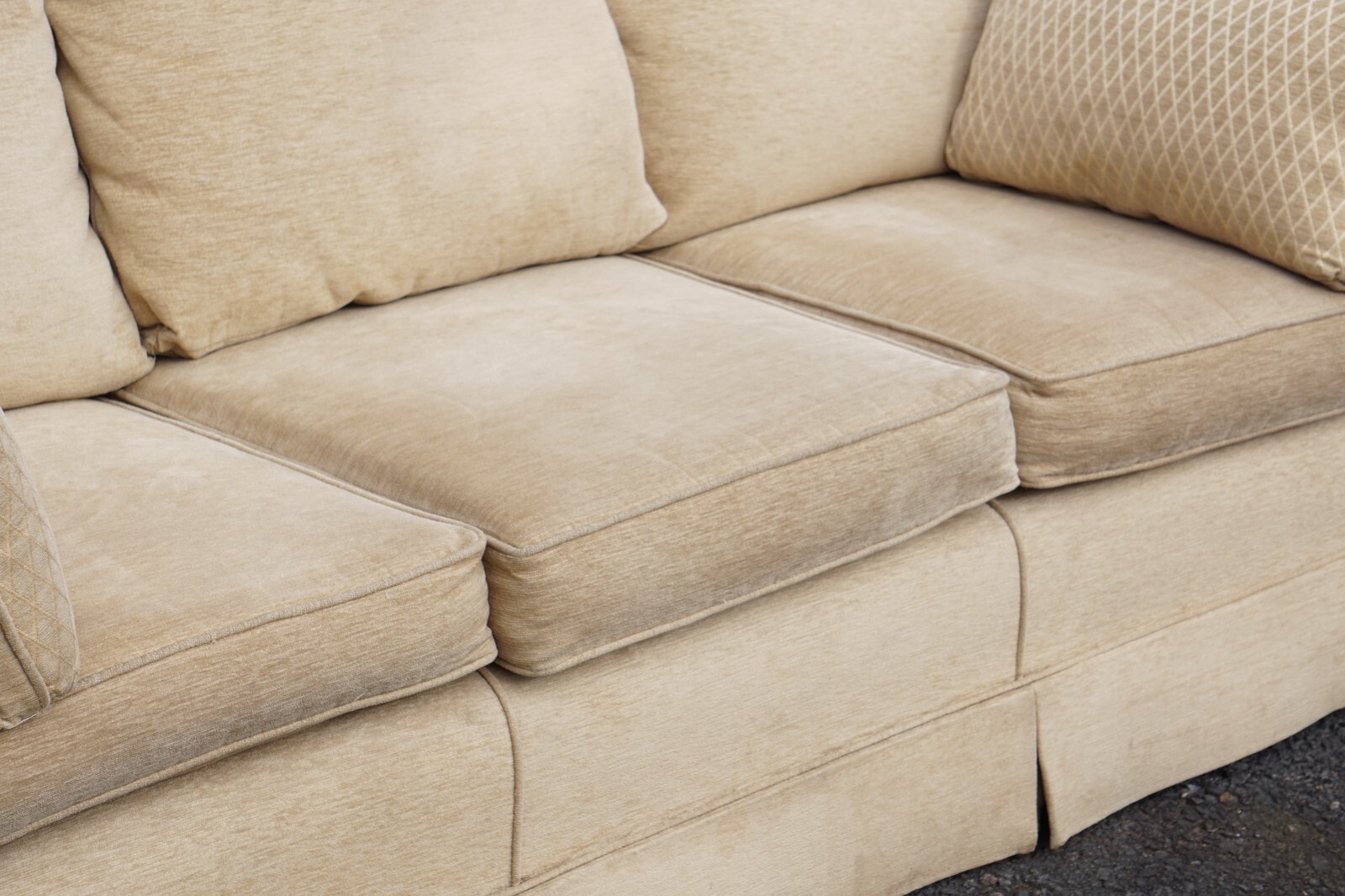 Wesley Barrell Suite 3 seater sofa & 2 armchairs Quality Cream Fabric