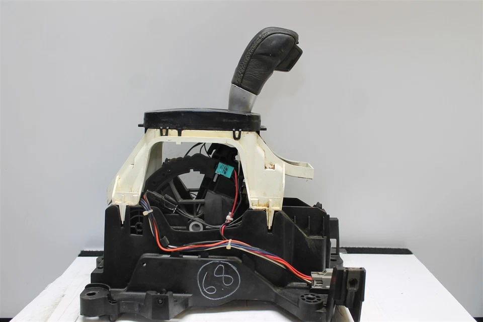 2008 Mercury Sable Transmission Gear Shifter Selector Assembly OEM 867 20C5 - Image 2 of 4