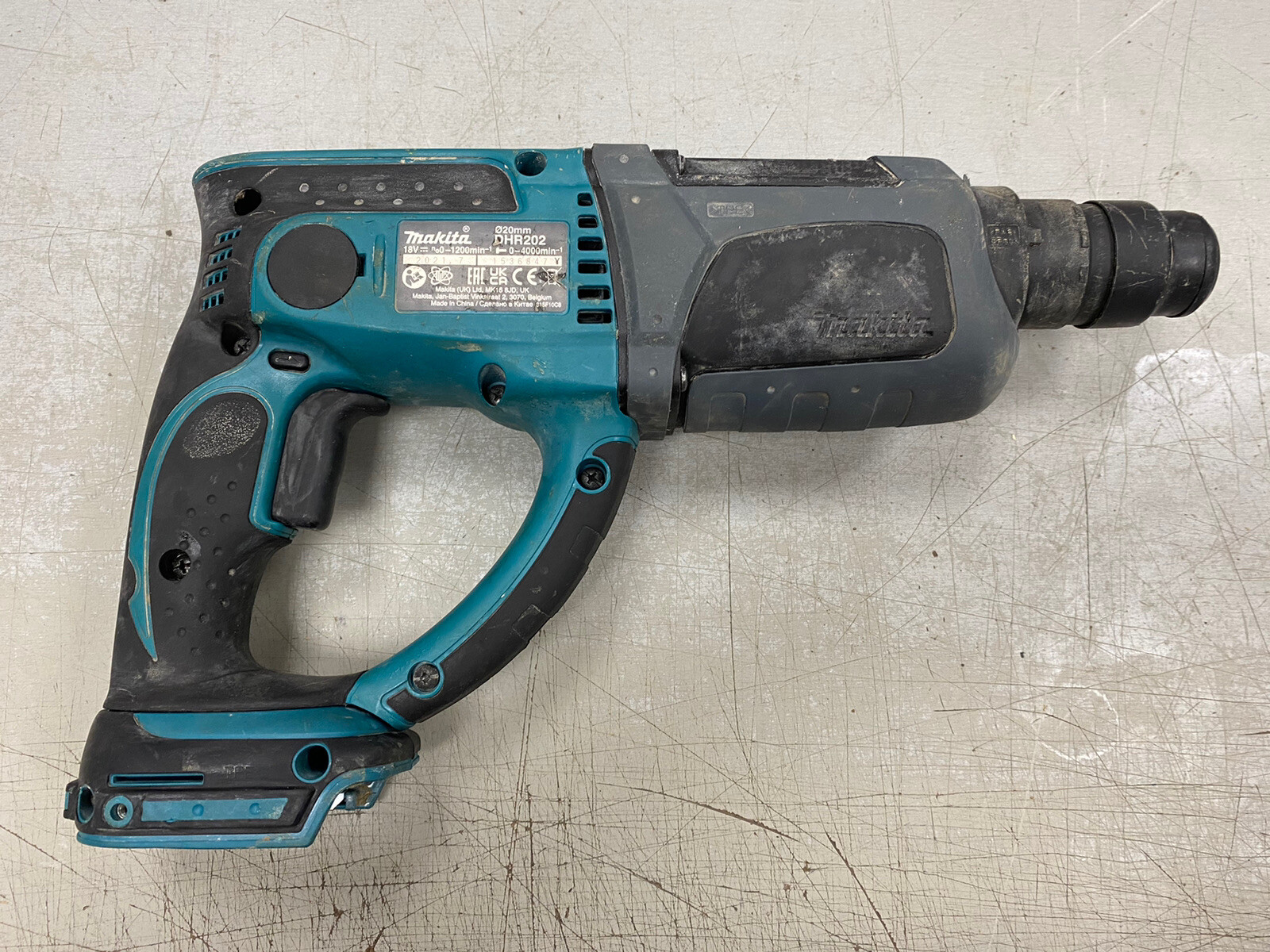 Makita DHR202 Rotary Hammer Drill (Body Only) 692621080761 eBay