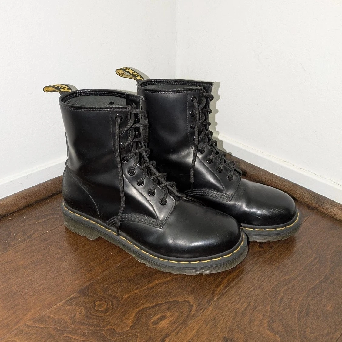 Dr Martens Aw004 In Men