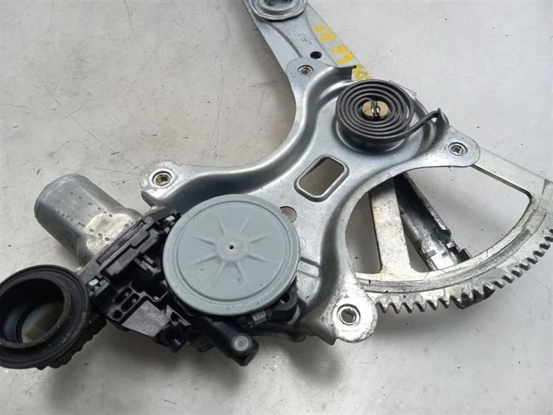 06-09 REGULADOR VENTANA DELANTERA LEXUS RX400H 3.3L 4X4 AL LADO DEL PASAJERO Foto 4 de 4