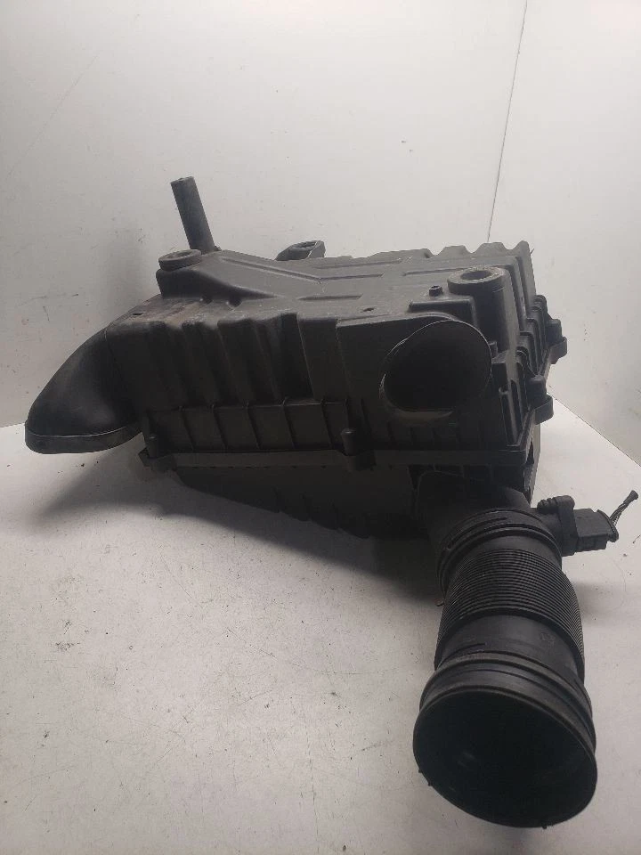 Воздухоочиститель 3,6 л с пакетом для холодного климата подходит для 06-10 PASSAT 1429399 - Изображение 2 из 4