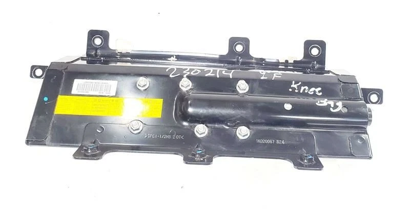 Bolsa de aire para rodilla del conductor OEM 2013 2014 2015 2016 Hyundai Equus  Foto 3 de 4