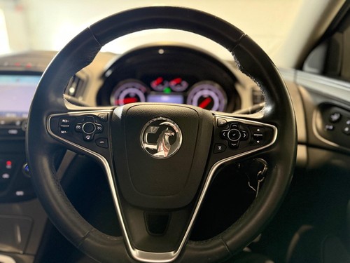 2015 Vauxhall Insignia 2.0 CDTi ecoFLEX Design Nav Sports Tourer Euro 5 (s/s) 5d - Picture 21 of 24
