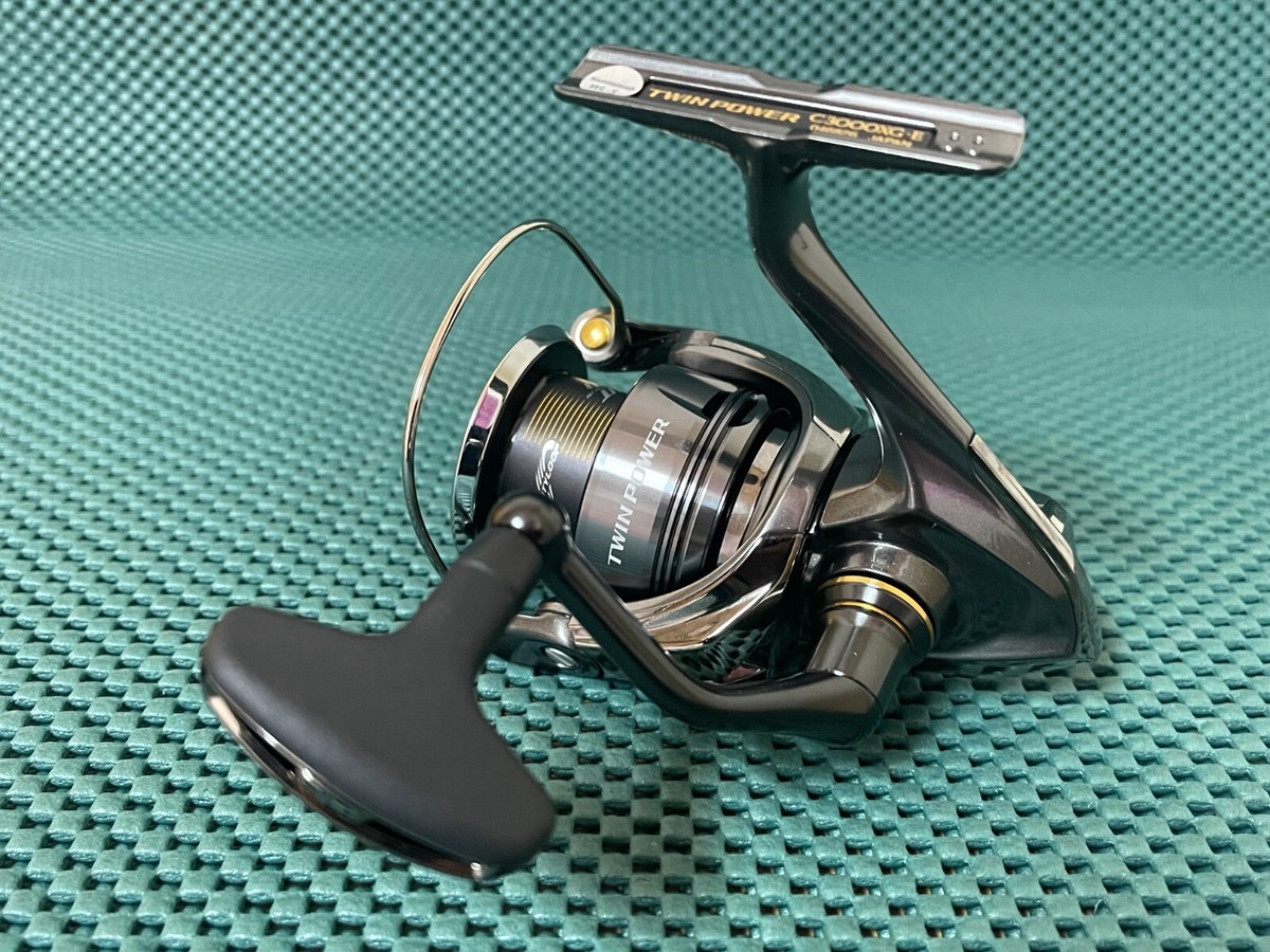 NEW SHIMANO 24 TWIN POWER C3000 XG SPINNING REEL 6.4:1 *1-3