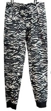 UNDER ARMOUR BOYS PENNANT WOVEN CARGO PRINT PANT SIZE XS