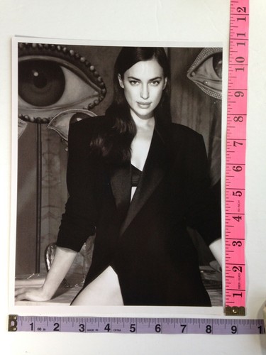 Print Ad - Irina Shayk 'Scandal' by 