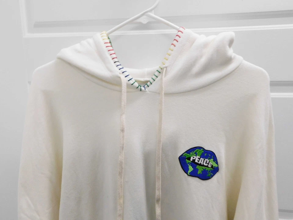 Sudadera con Capucha Lauren Moshi Lila World Eye Love Blanco Leche Tejido Suave $198rt Talla L Foto 3 de 4