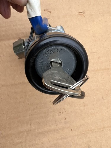 02-03 Subaru Impreza WRX OEM Ignition Cylinder w Key Manual - Picture 9 of 10