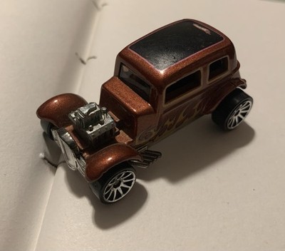 1988 Hot Wheels  32 Ford Vicky