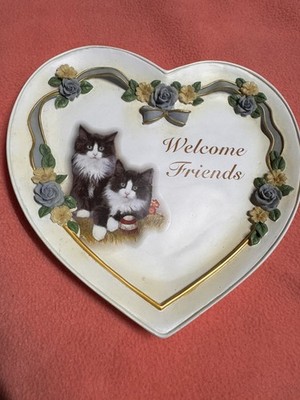 WELCOME FRIENDS Cats Heart Shaped Resin Ceramic Wall Plaque 
