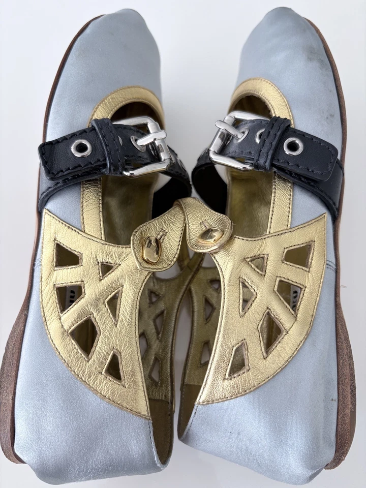 Miu Miu ballet flats with buckle straps, In good second hand condition! Size 36 - Image 3 of 4