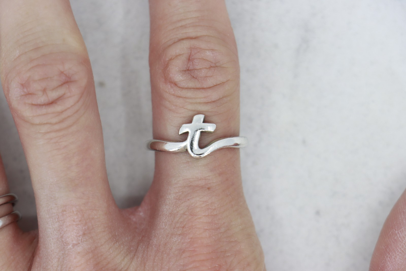 Sterling Silver James Avery Script Initial "T" Ri… - image 12