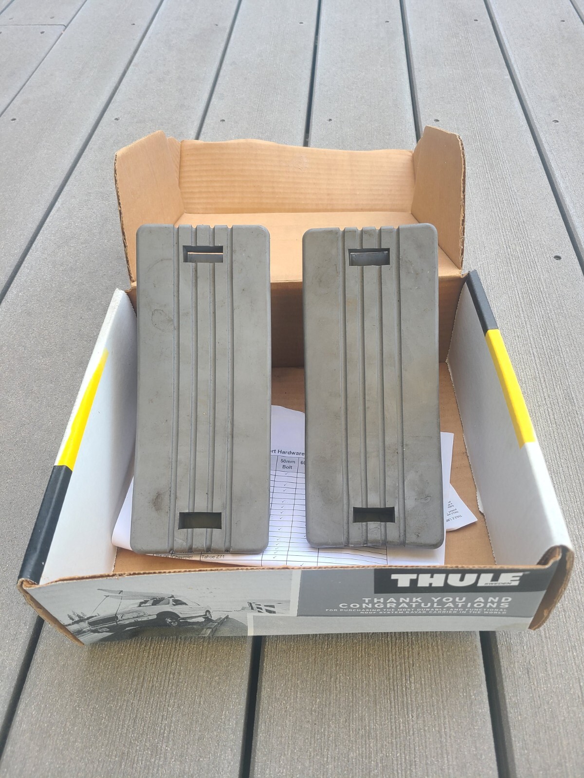 THULE 105040 Kayak Canoe Cradles Saddles Roof Rack Carrier Set of 2