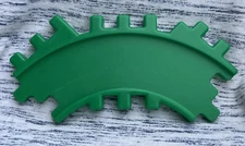 VTG LITTLE TIKES WEE WAFFLE BLOCKS 8” GREEN CURVED ROAD STREET REPLACEMENT BLOCK