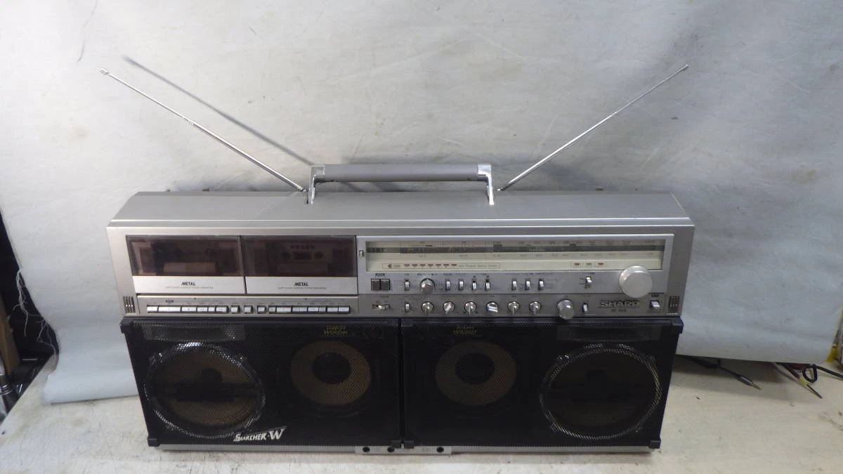 Sharp Large Stereo Radio Cassette Player The Searcher-W Gf-909