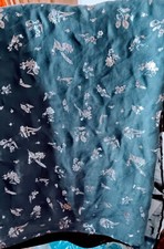 NWT Kohl’s Women’s Lauren Conrad Gray and Silver Glitter Flower Scarf 40”Wx80”L 