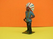 BRITAINS VINTAGE POST WAR LEAD WILD WEST N.AMERICAN INDIAN CHIEF WITH DAGGER