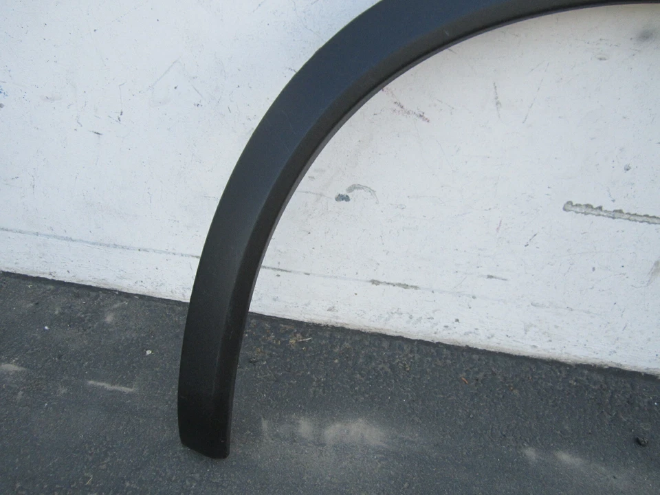 em00464 Volvo V60 Cross Country 2016 2017 2018 Front LH Fender Flare Moulding - Изображение 2 из 4