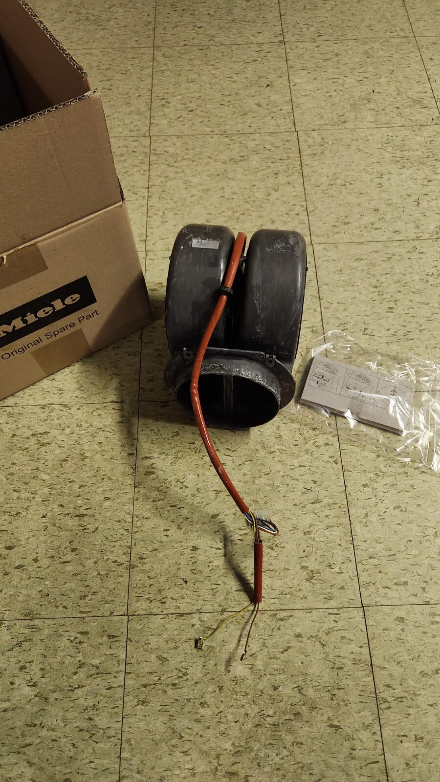 11915020 MIELE FAN FIME 120V/60HZ USED PERFECT WORKING CONDITION 