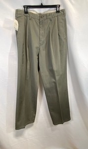 Calvin Klein Men's Olive Green Pleated Khakis Wrinkle-Resistant Cotton NWT 34x30