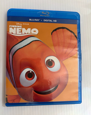 Disney Pixar Finding Nemo Blu-ray + Digital HD 2-Disc Bonus Deleted Scenes G