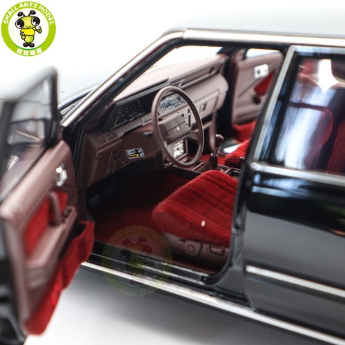 1/18 Toyota Crown Seventh Generation MS122 Black Red Interior Diecast Model Car - Picture 11 of 16
