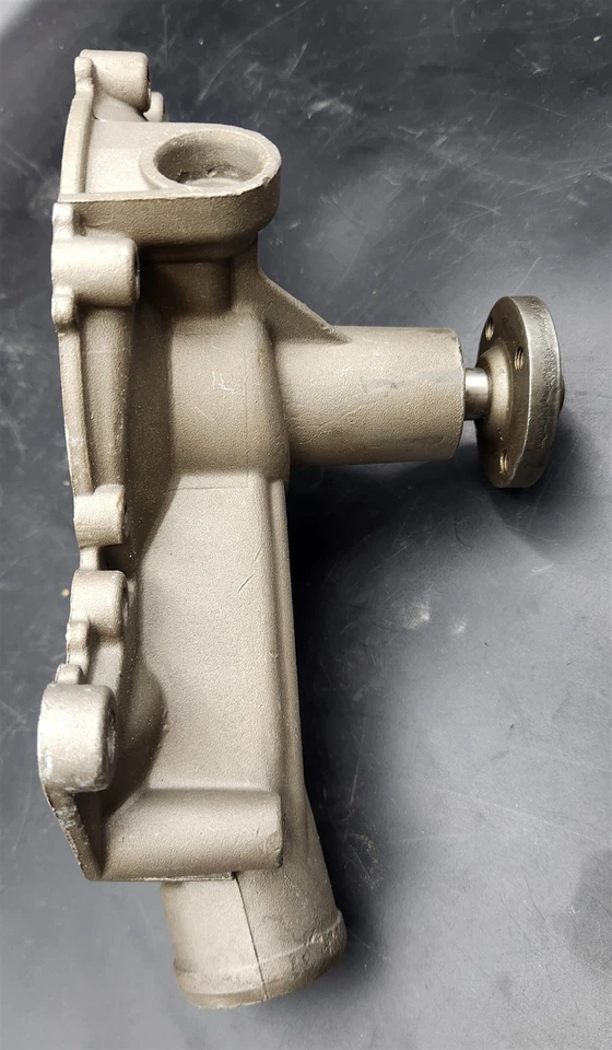 Bomba de agua 66 67 Cadillac Deville Fleetwood Eldorado Calais 429 reconstruida Foto 3 de 4