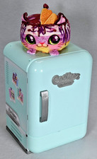 Cookeez Makery Freezy Cakez Refrigerator w/ Interactive Tiger Berry Plush