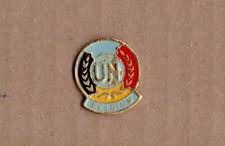pin's armée / insigne ONU FORPRONU casque bleu UN Belgium (Belgique)