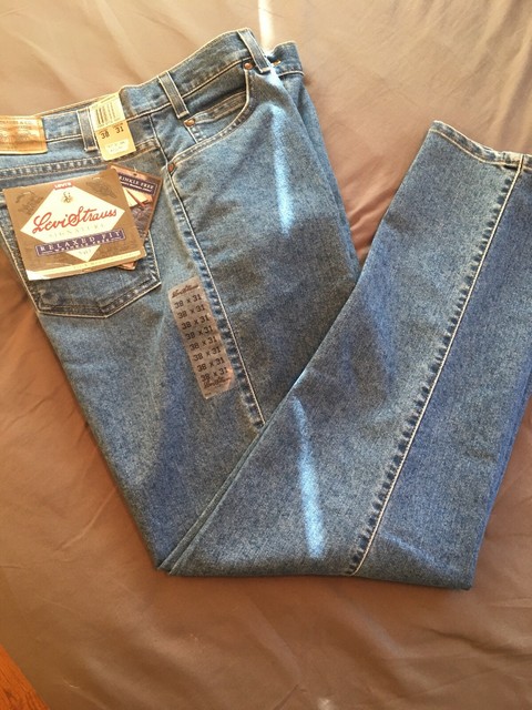 levis relaxed crew