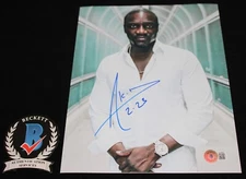 Akon signed 8 x 10, Konvicted, Freedom, Beckett BAS BL16930