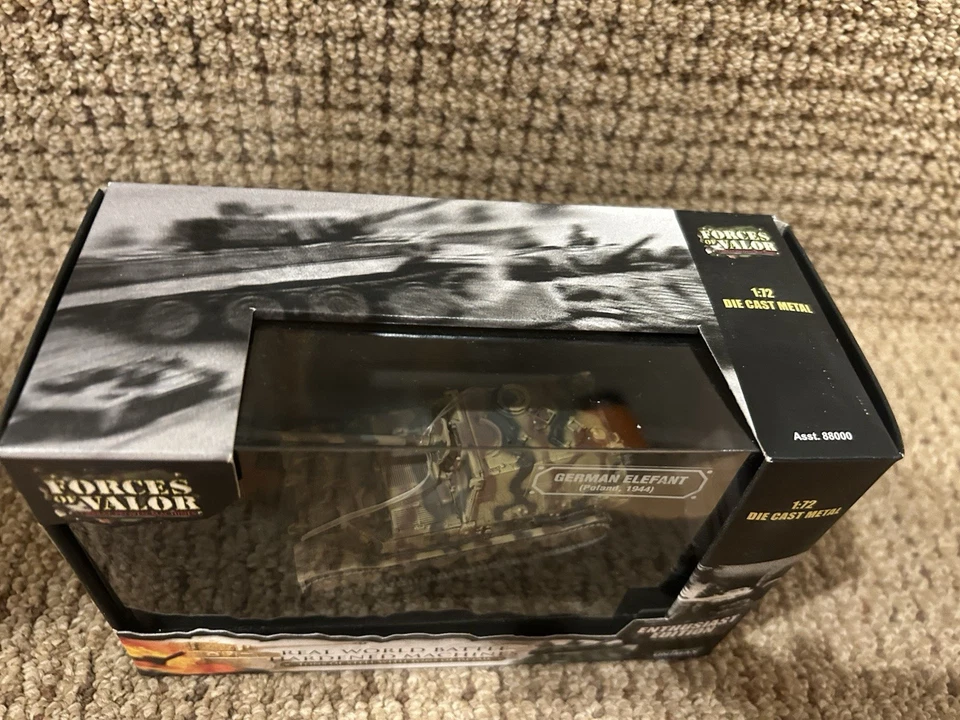 Unimax Forces of Valor 1:72 German Elefant Tank Destroyer, Poland 1944 No. 85352 - Image 2 of 4