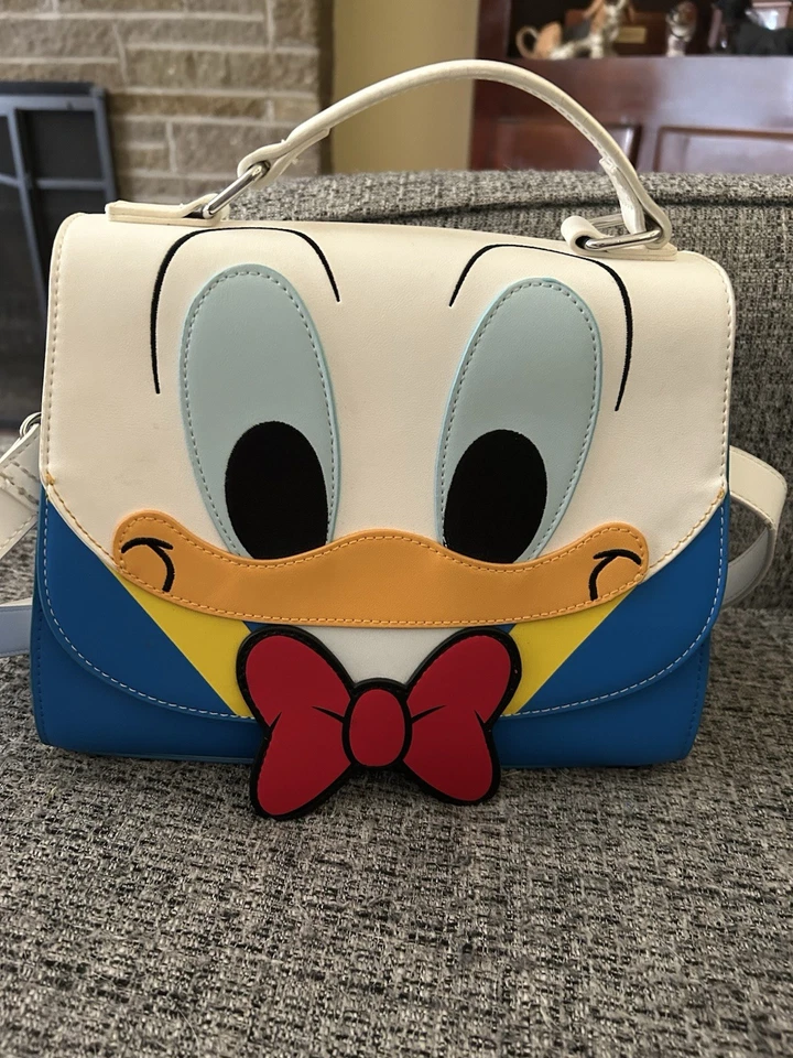 Bolso de Hombro Loungefly Pato Donald con Cartera Loungefly Pato Donald Foto 2 de 4