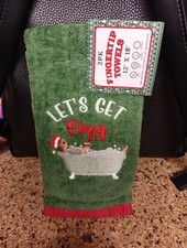 Holiday Christmas Fingertip Towels Set Of 2 12x28