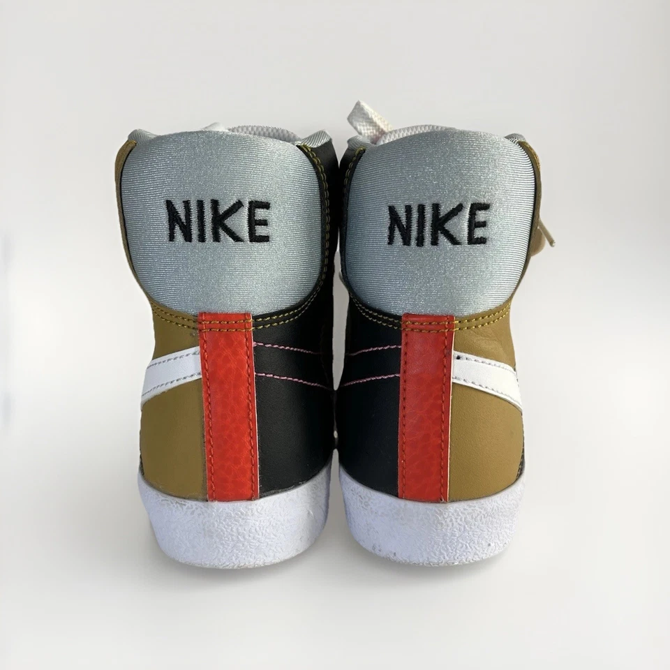 Nike FJ2952-001 Blazer Mid '77 SE D Hi Top Multicolor Zapatos Juveniles 6Y Para mujeres 7.5 Foto 4 de 4