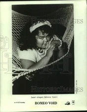 1984 Press Photo Lead Singer Debora Iyall in "Romeo Void" - lrx34454