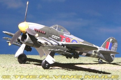 IXO 1:72 RAF HAWKER TYPHOON Mk. 1b - #PIXJ000002 - NIB