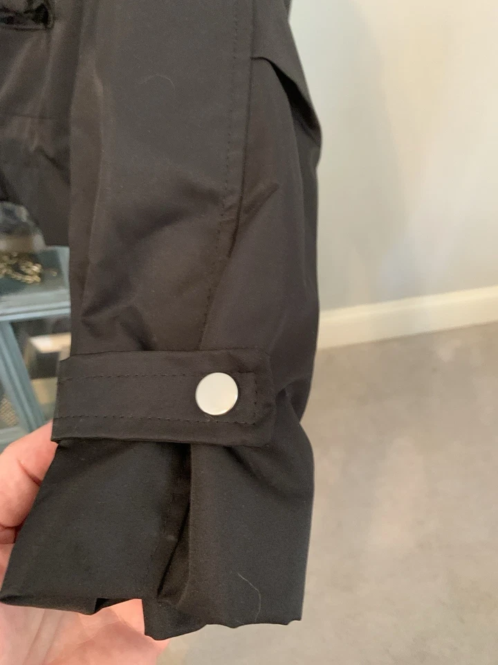 Women’s black military-style cropped jacket with cargo pockets. Size L - Image 3 of 4